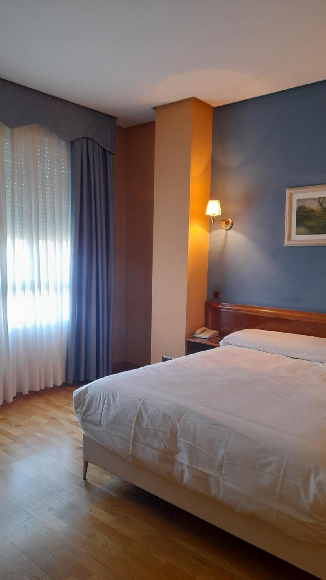 Hotel Las Moreras Леон Екстер'єр фото
