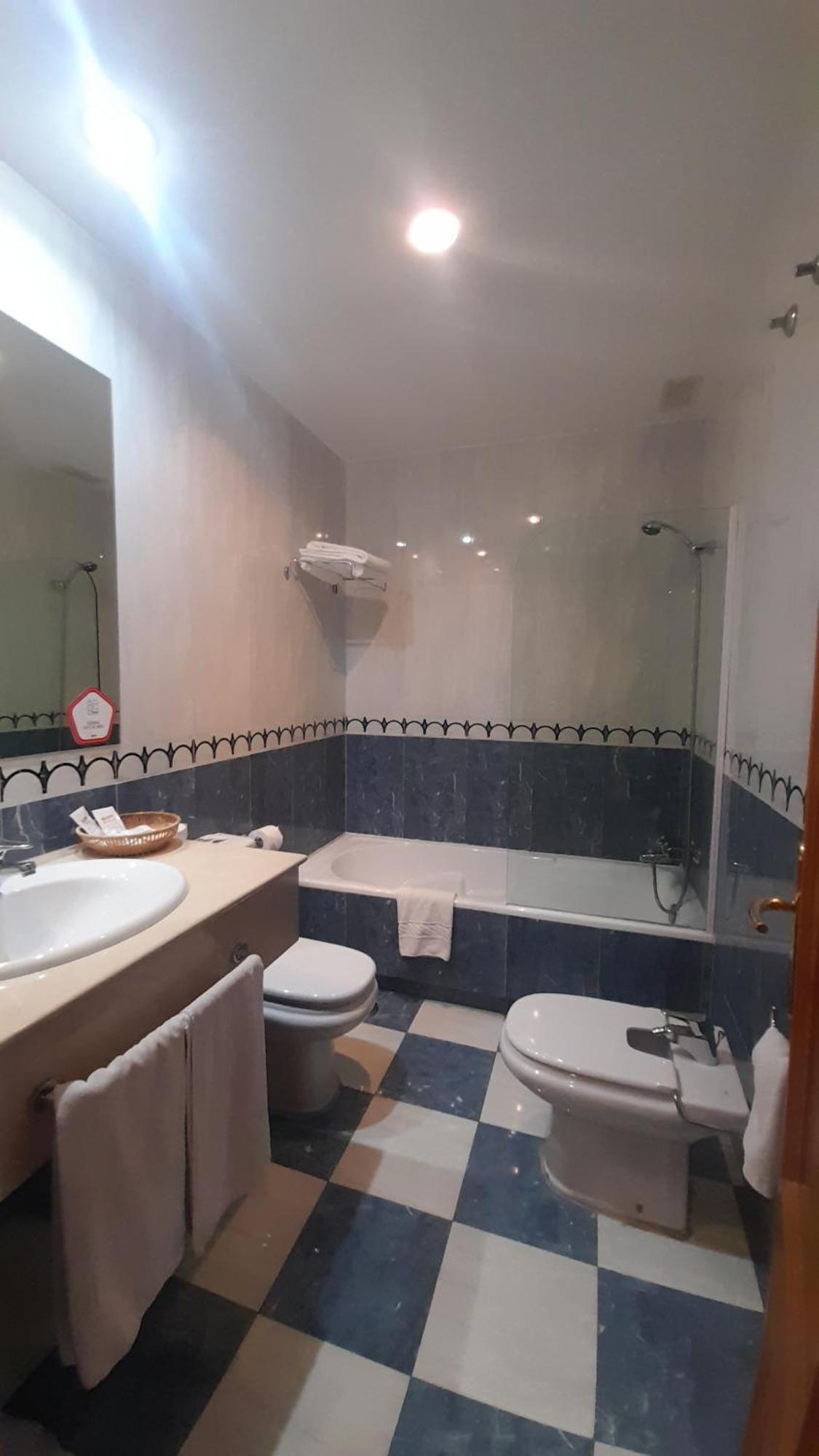 Hotel Las Moreras Леон Екстер'єр фото